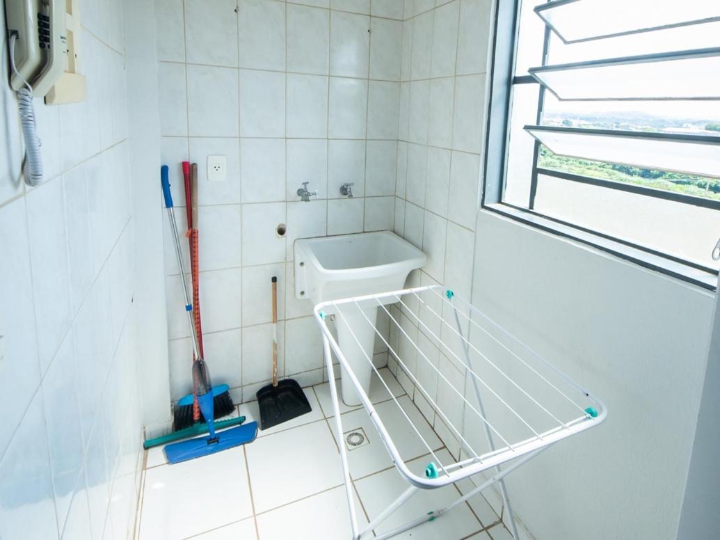 Apto Com Estacionamento, Piscina E Churrasqueira Braganca Paulista Luaran gambar